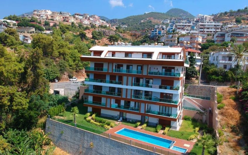 DUBLEX WITH CASTLE AND SEA VIEW IN ALANYA