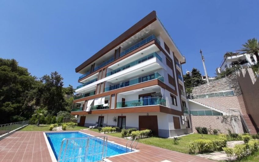 DUBLEX WITH CASTLE AND SEA VIEW IN ALANYA