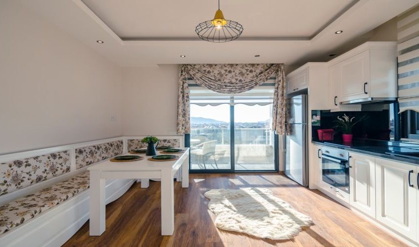 3+1 DUPLEX WITH CASTLE VIEW IN A FAVORITE COMPLEX IN ALANYA